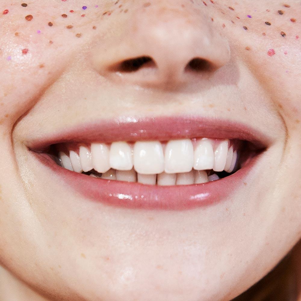 3INA Makeup | The Lip Oil Balm 105 Green | Vegan